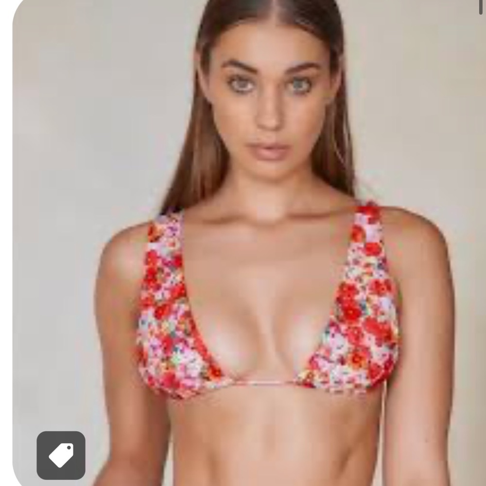 Monday swimwear petit fleur bikini top